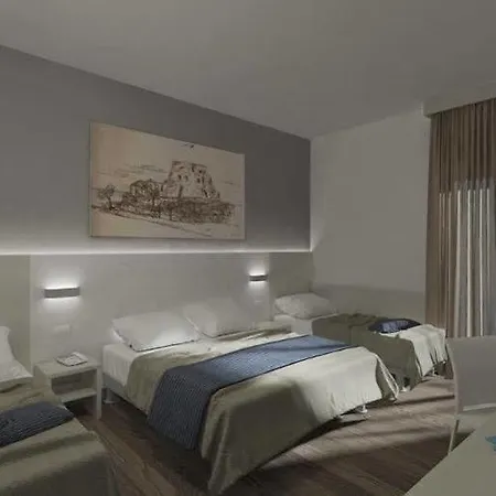Üdülőközpont Santa Caterina Village Club 4*