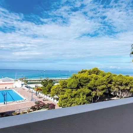 Üdülőközpont Santa Caterina Village Club 4*